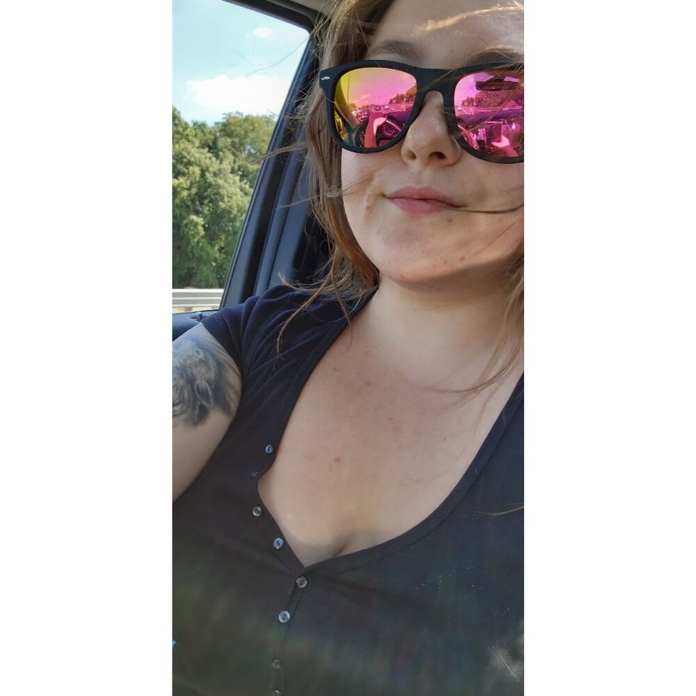 Meet your Posher, Carly